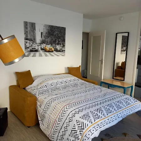 Plein Centre, Balcon - 4 Personnes Sedan